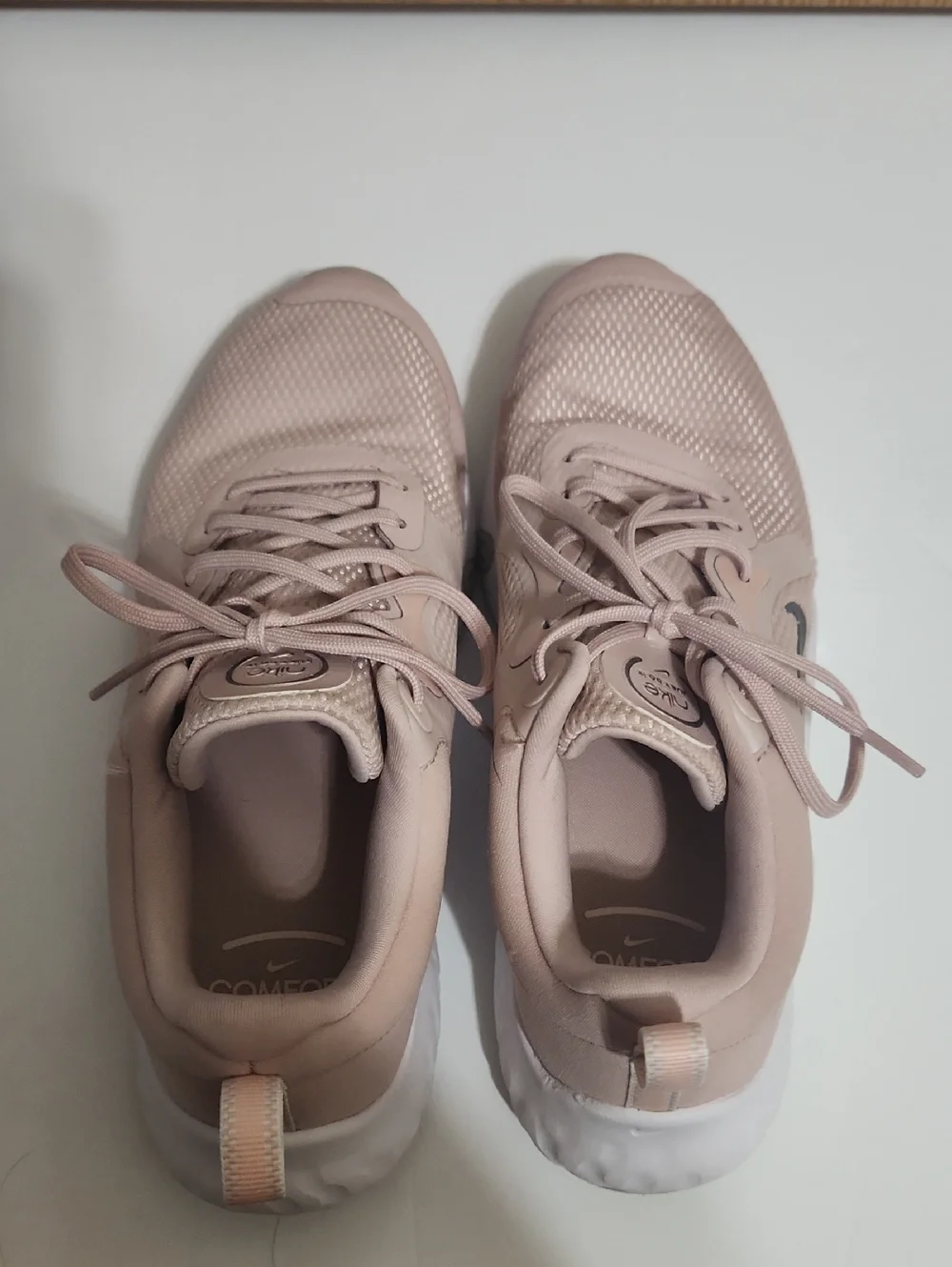 Nike Womens Renew In Season TR 11 Running Shoes Size 7.5 Pink Oxford